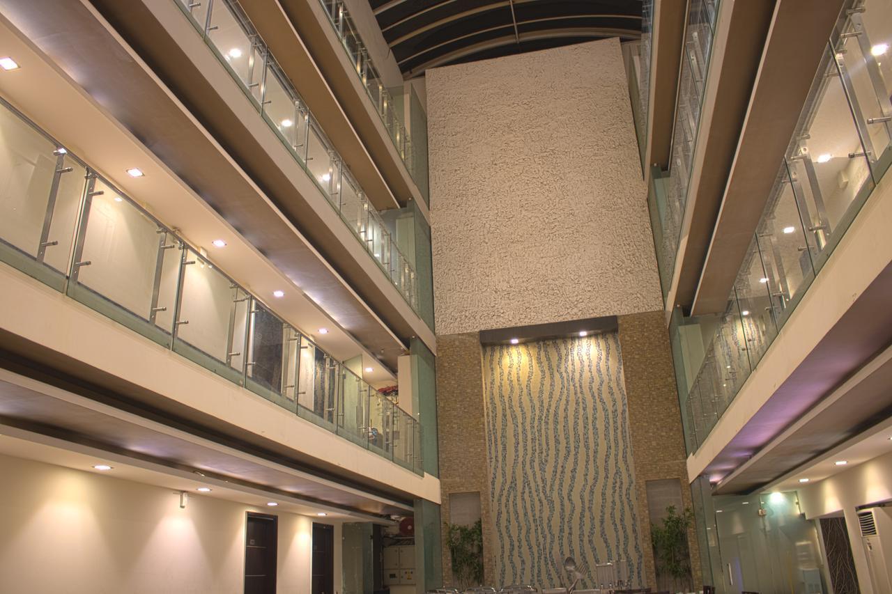 Grand Imperial Hotel New Delhi Exterior foto