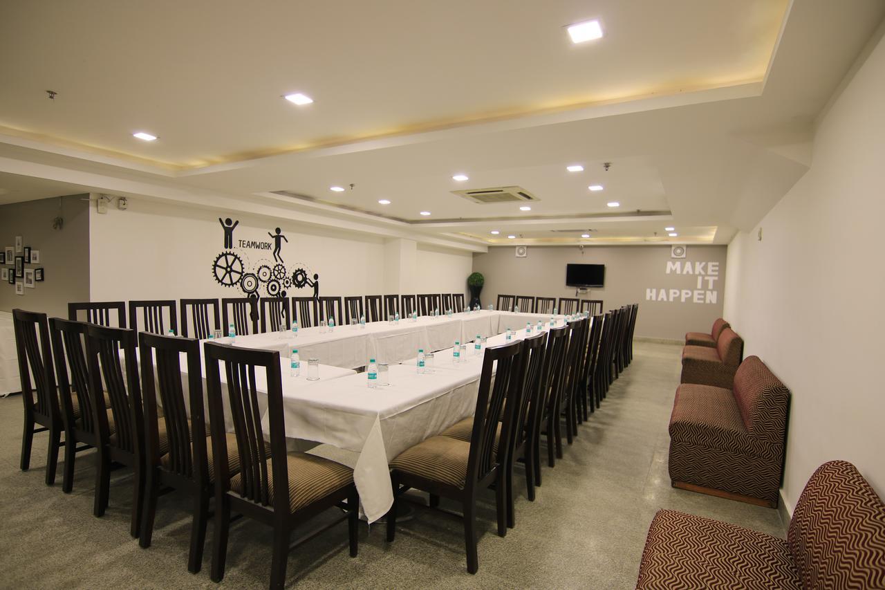 Grand Imperial Hotel New Delhi Exterior foto